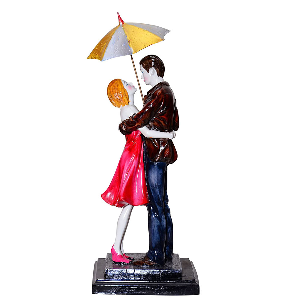 Statue For Couples